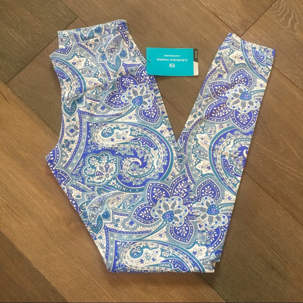 Paisley Blues Leggings | Yoga Time 🧘🏼‍♀️