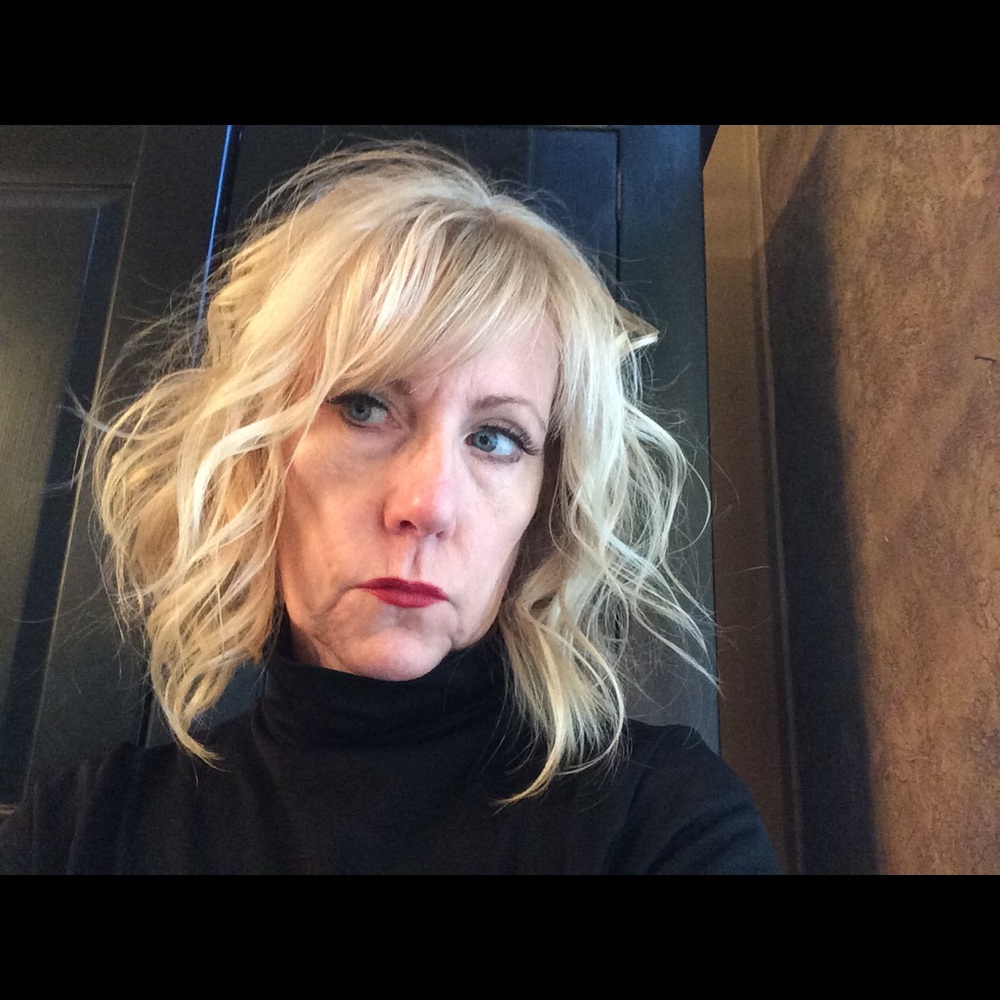 Meet your Posher, Laura