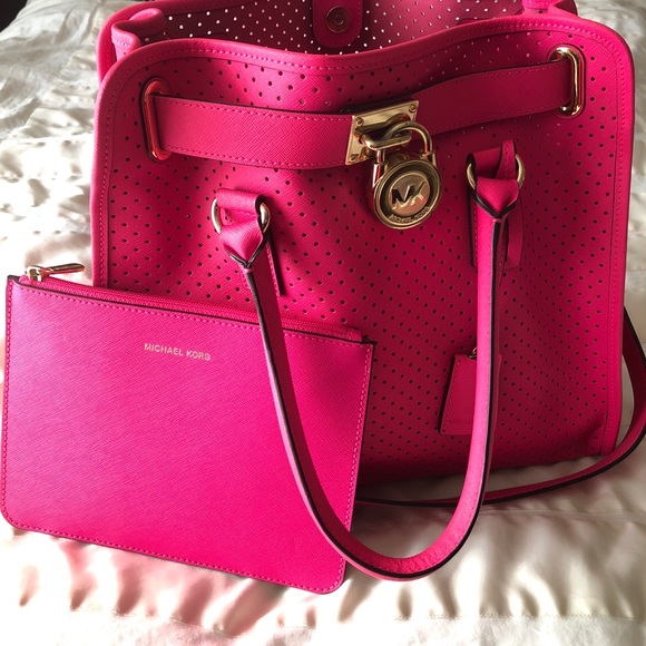 Michael Kors - Picture 3 of 7