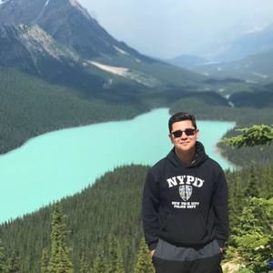 Meet your Posher, Jesus pablo