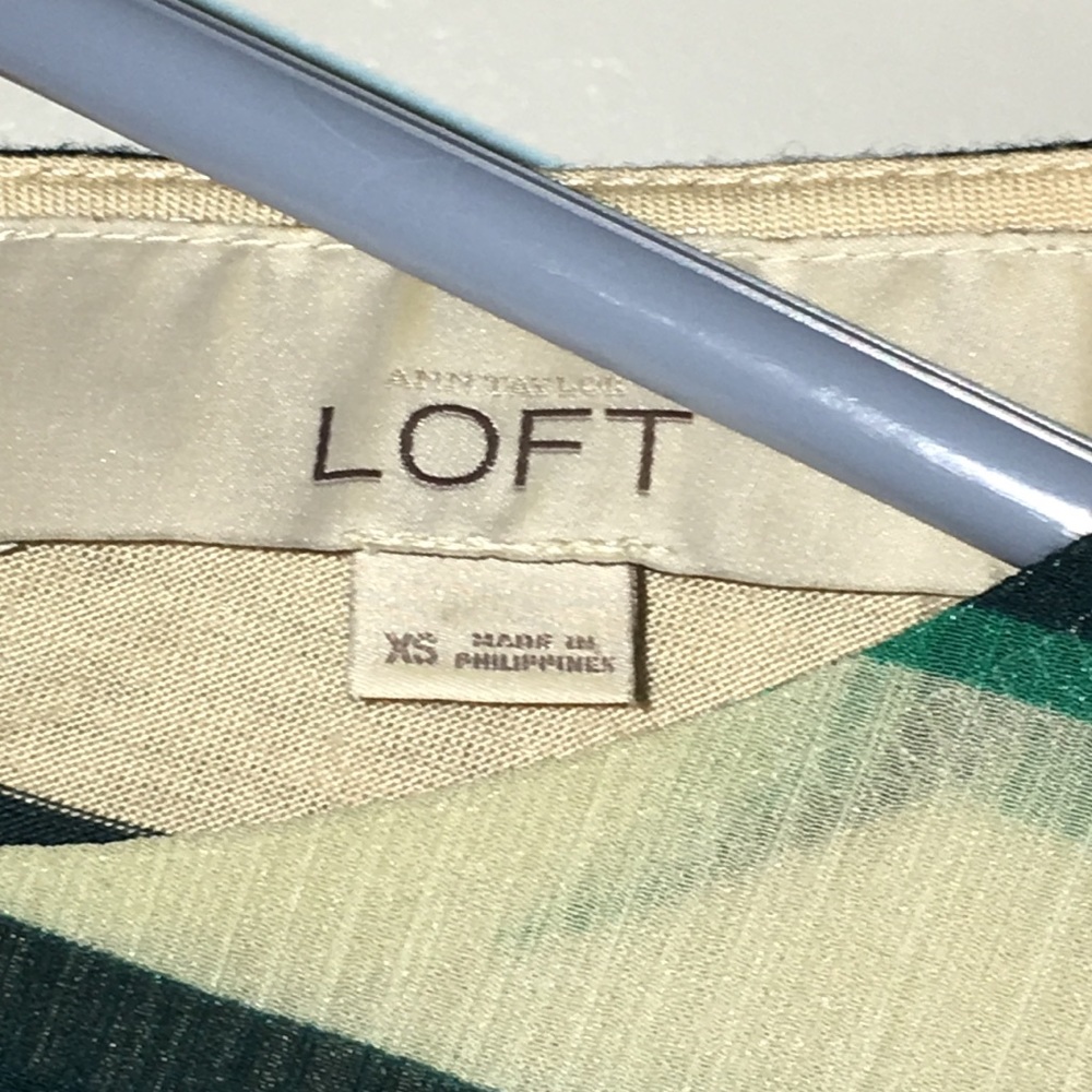 LOFT Tank Top - Picture 4 of 4