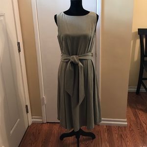 Beautiful Anne Klein Dreas