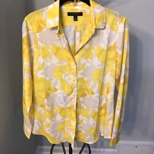 Banana republic women’s XS Dillon Shirt