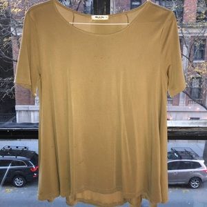 Flowing Tan/Brown Shirt