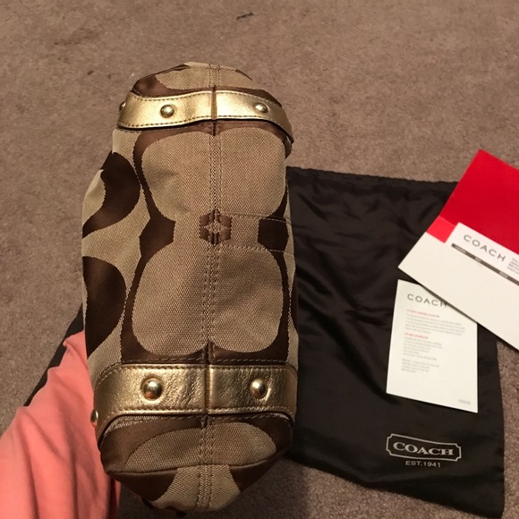 Coach Signature Carly bag - Picture 6 of 6