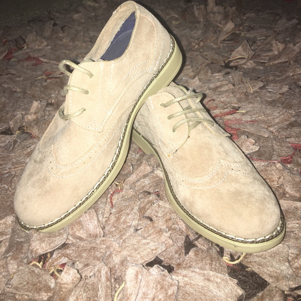 Boys dress shoe