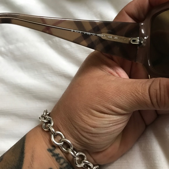 Glasses - Picture 3 of 6