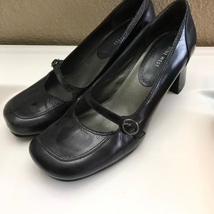 Leather uppers. Comfy