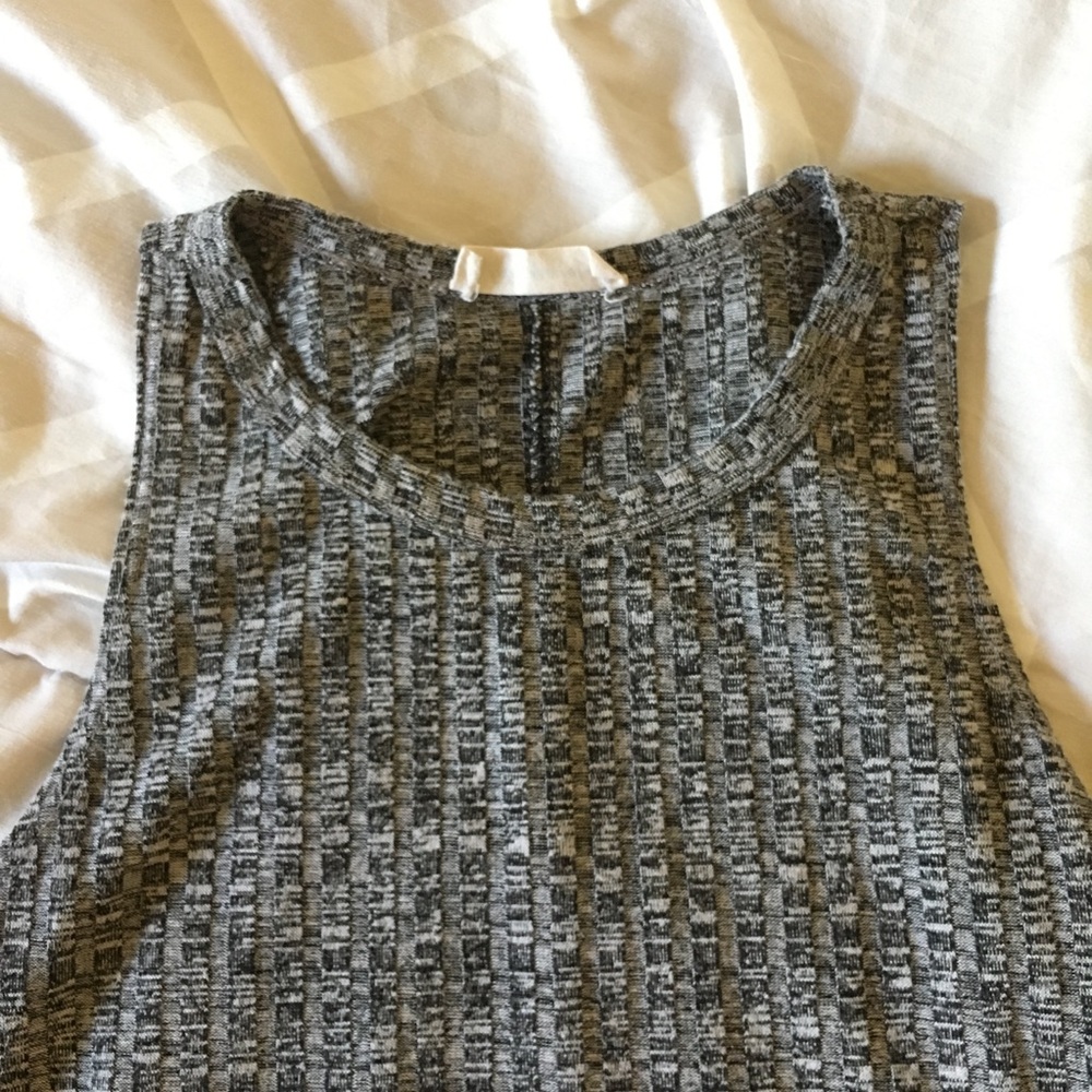 Charcoal Ribbed Blouse ✨ - Picture 2 of 5