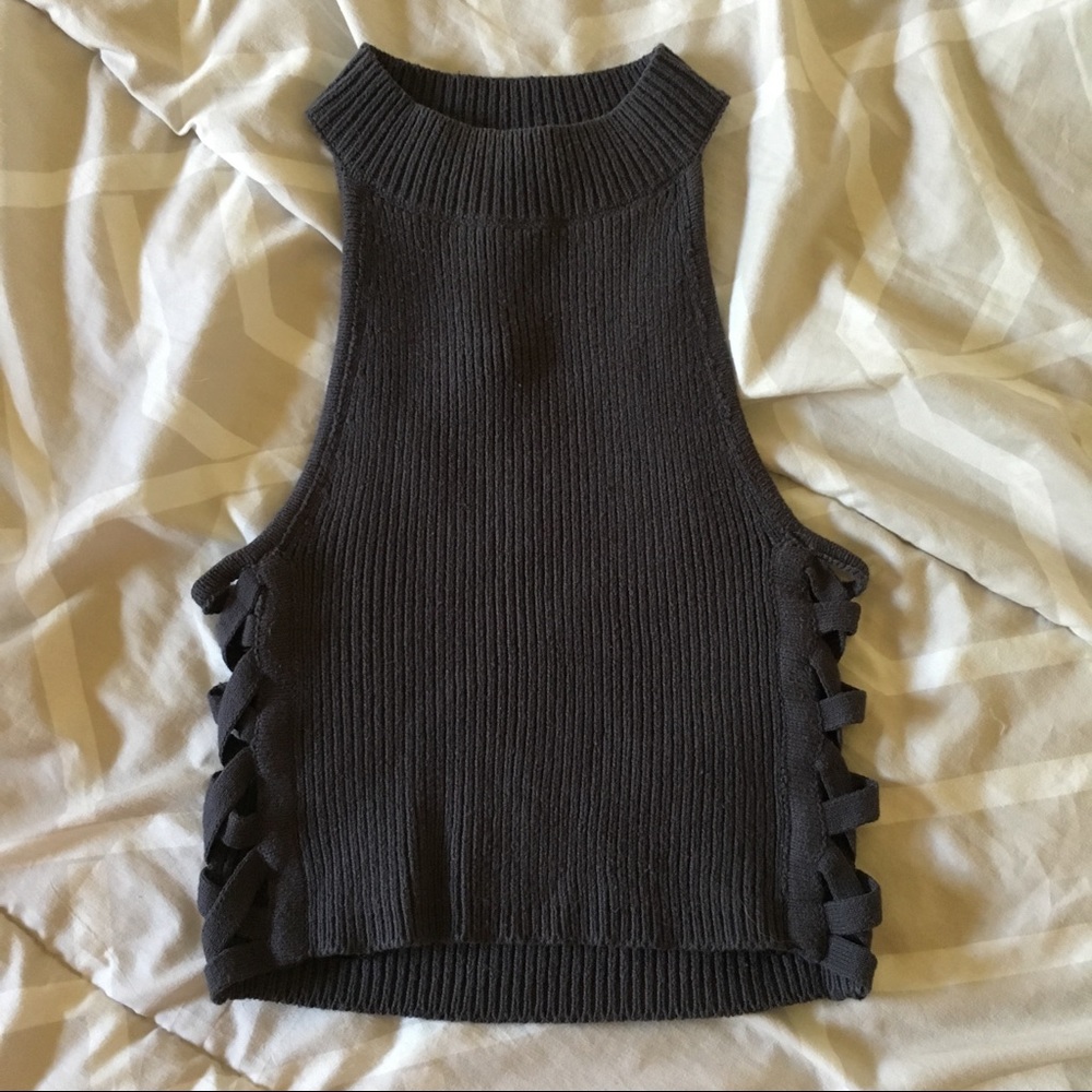 Grey Ribbed Crop Top ✨