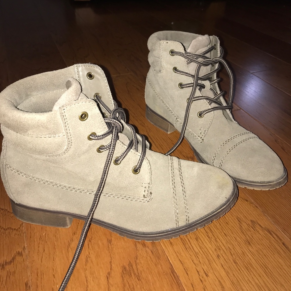 Steve Madden boots