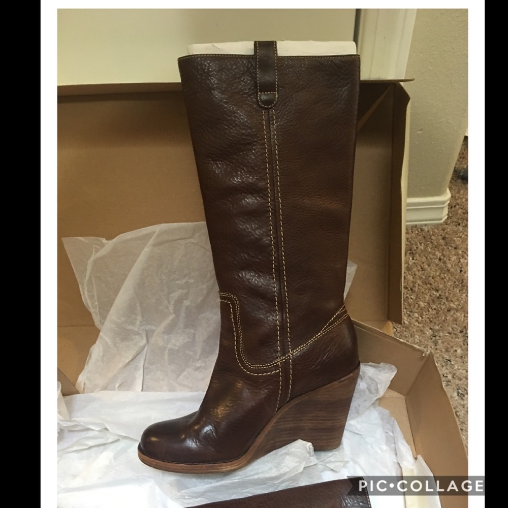 GUC Frye Campus Caroline Wedge Boots