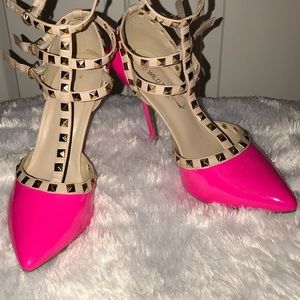Wild Diva Pink Patent Pumps