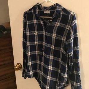 Long sleeve plaid shirt