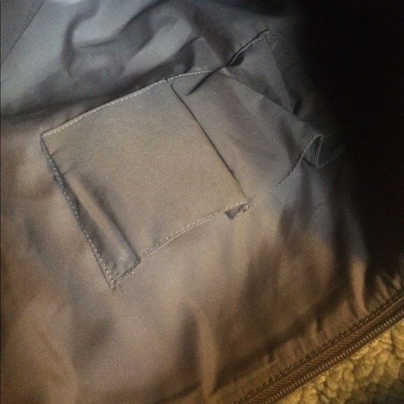 Kenneth Cole Purse - Picture 4 of 6