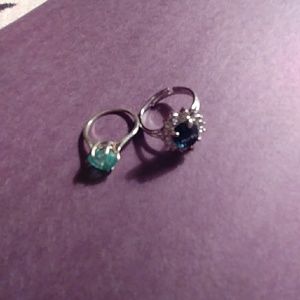 A Sapphire and emerald rings