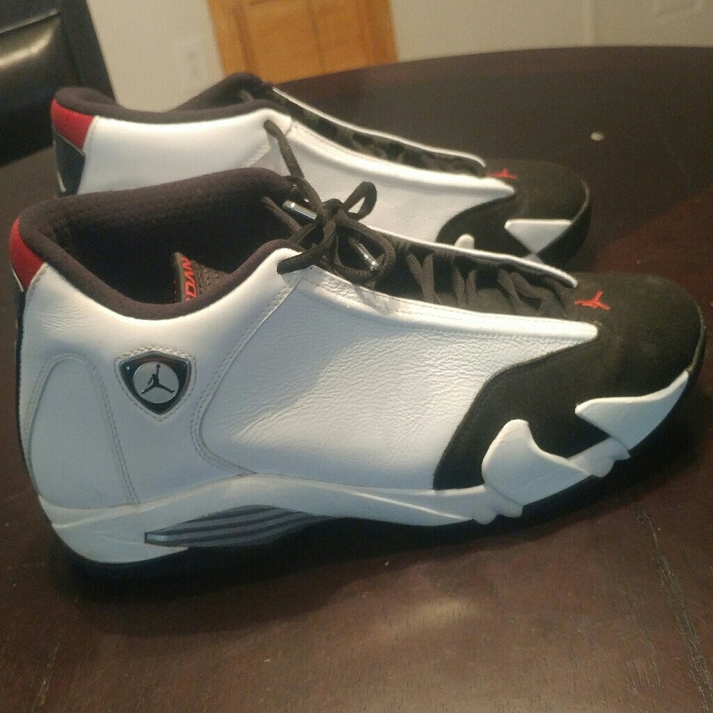 Jordan 14 Black Toe Retro Nike Kobe Lebron KD NBA