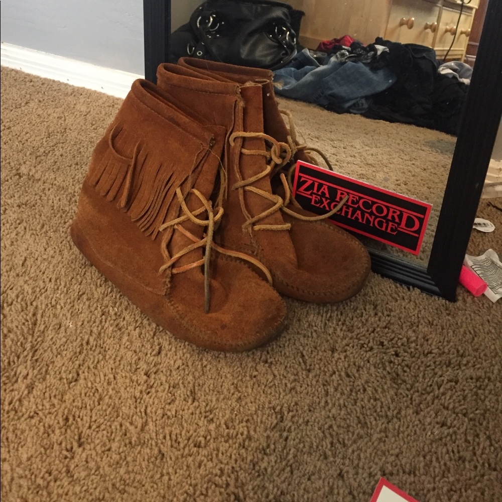 Minnetonka boots