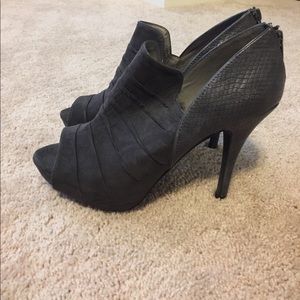 Fergalicious platform pumps size 9.5