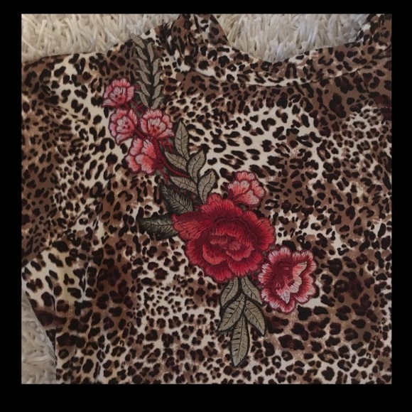 LOVE-MOOD•Leopard Rose Dress - Picture 3 of 7