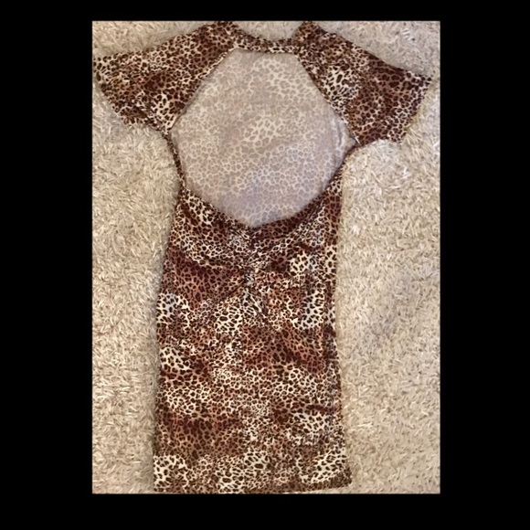 LOVE-MOOD•Leopard Rose Dress - Picture 4 of 7