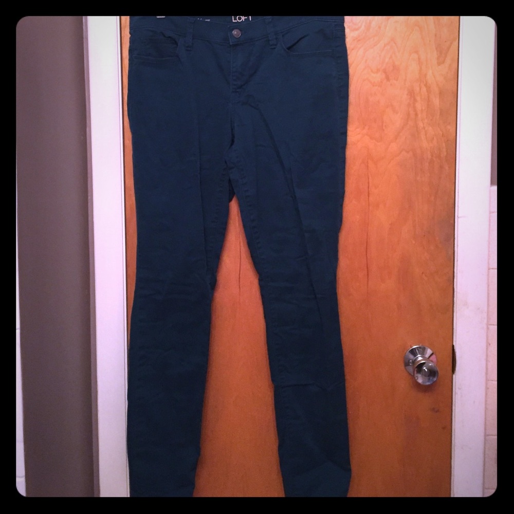 Size 10 dark green modern skinny pants from Loft!