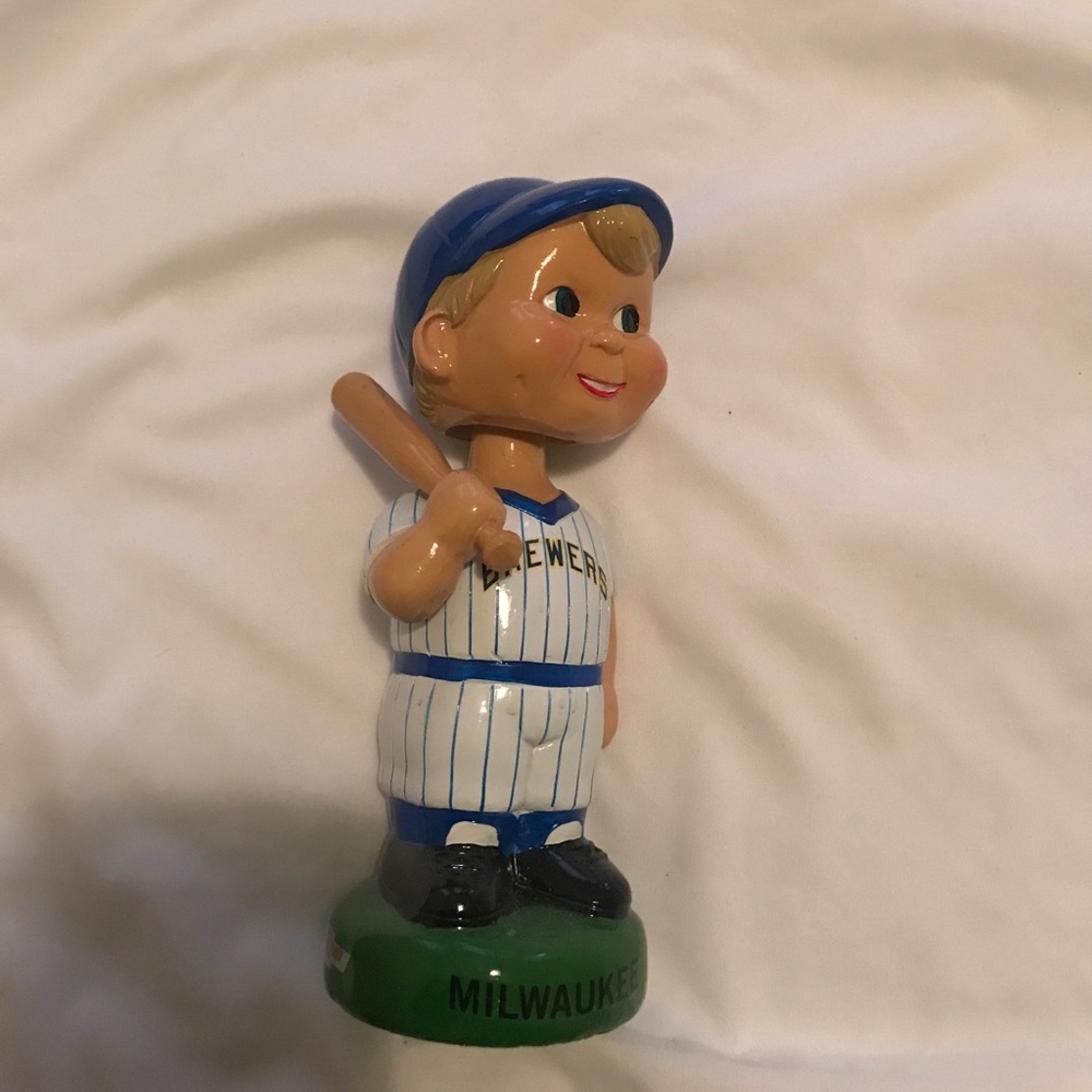 Bobble head