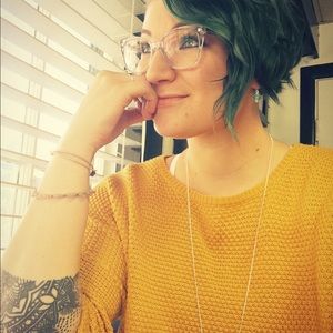 Meet your Posher, Emily