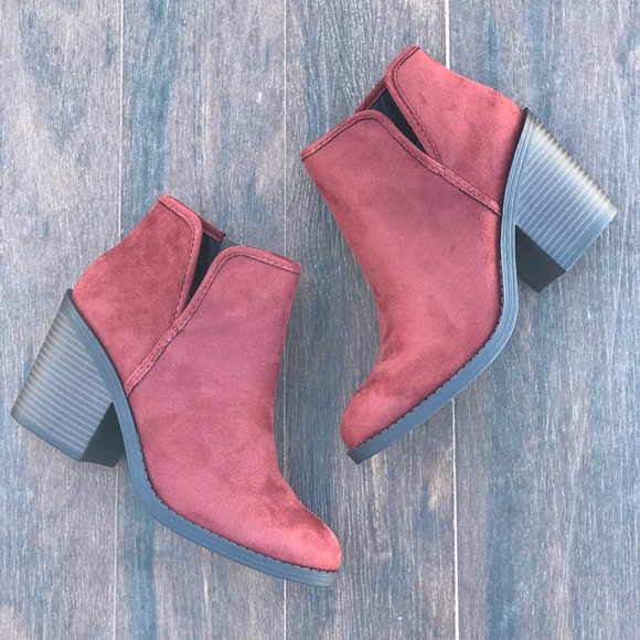 Rust Ruby Red Side Slit Block Heel Ankle Booties - Picture 2 of 8