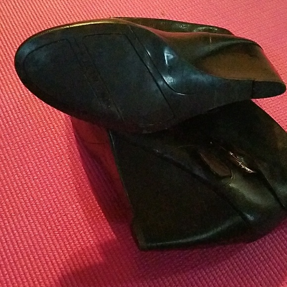 Black wedge booties size 9 nwot - Picture 3 of 5