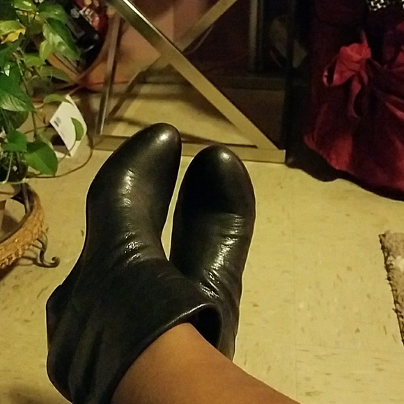 Black wedge booties size 9 nwot - Picture 4 of 5