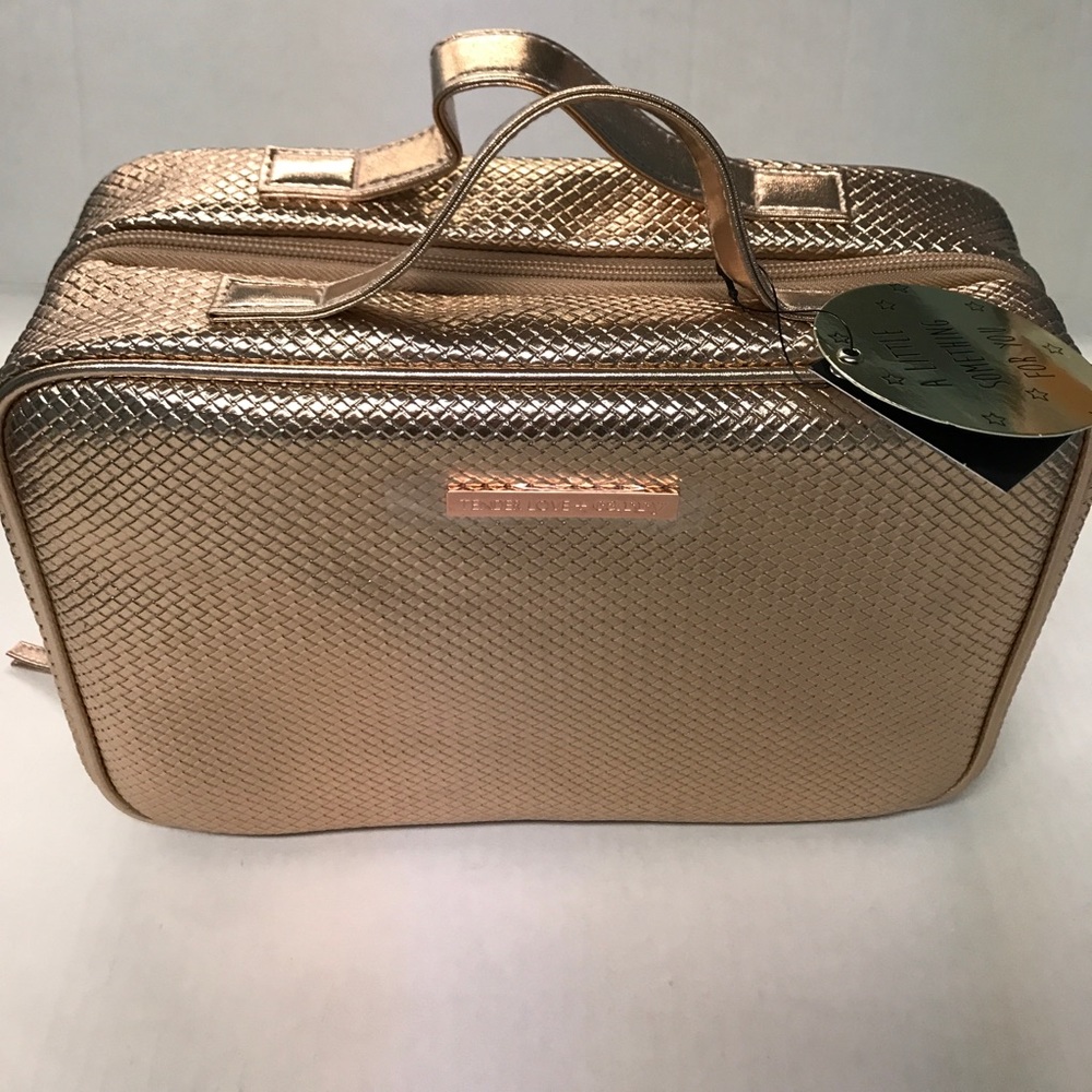 🔥Sale🔥Fashion make up bag Rose Gold nwt