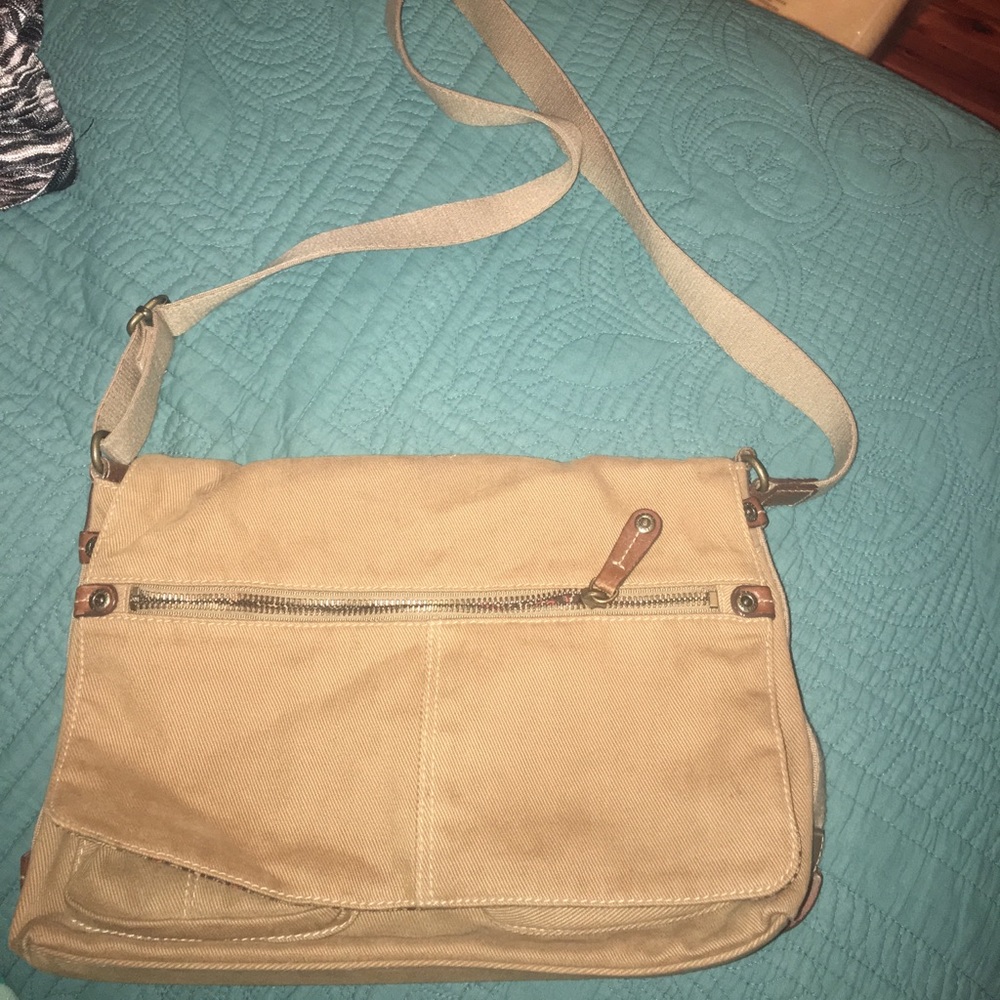 Fossil purse with many pockets!