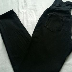 Maternity  black pant size medium skinny