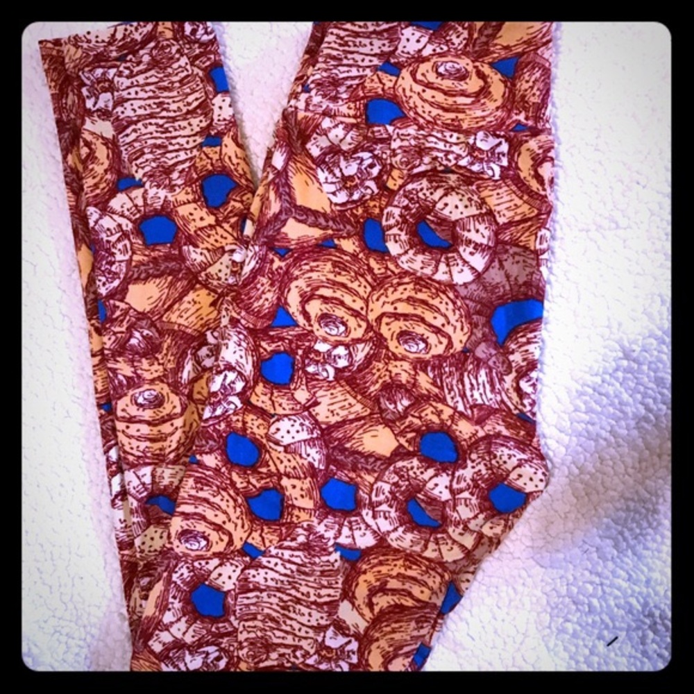 ❗️Lu La Roe Pastry Leggings!!❗️