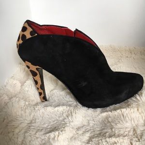 Bootie Black/Leopard. Size 9