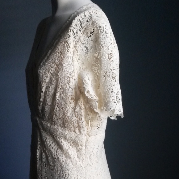 BCBGMaxAzria Day Rayon Lace S/S Dress SZ10 - Picture 4 of 6