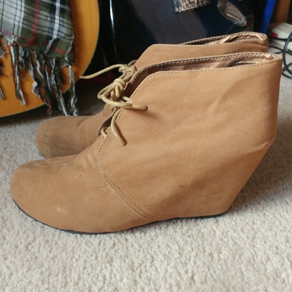 Boot heels