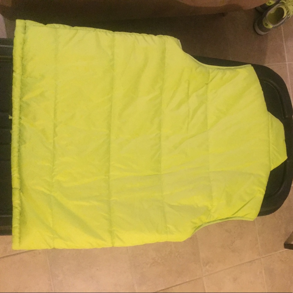 Vest - Picture 6 of 7