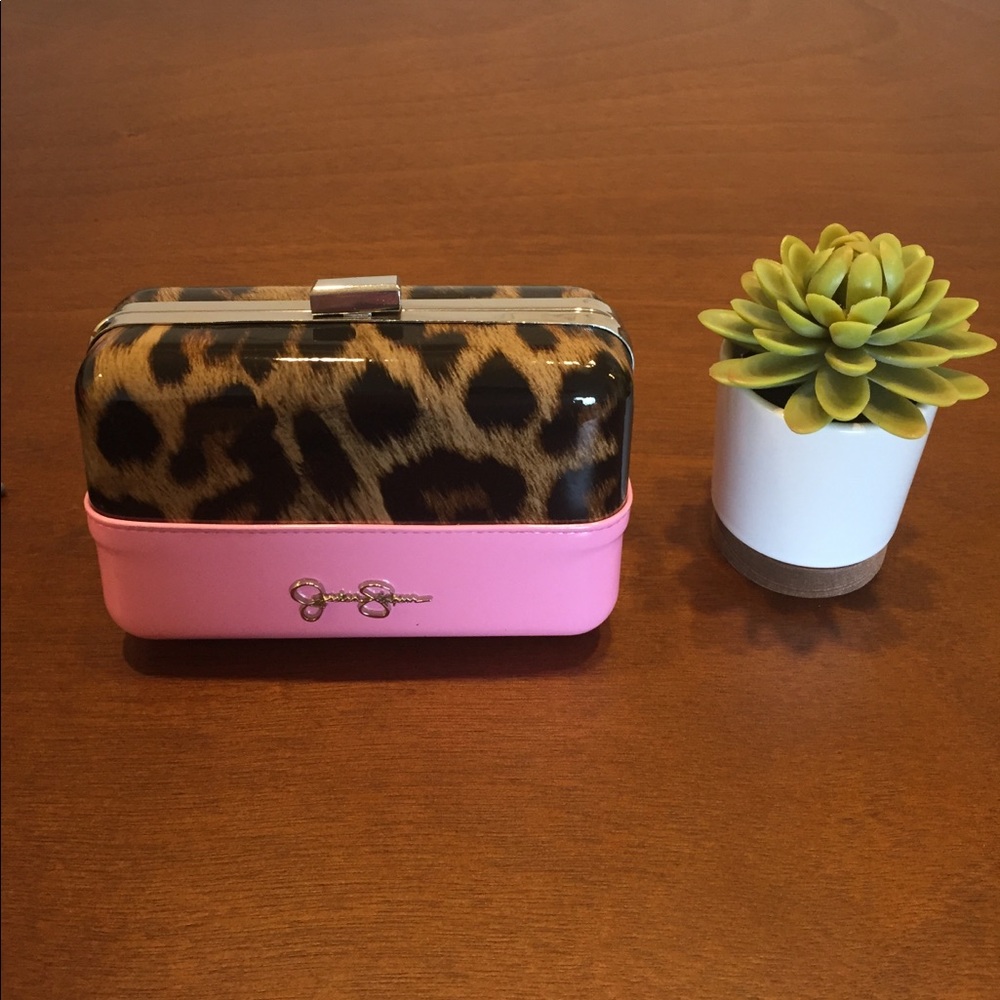 Jessica Simpson - Pink and Leopard Clutch