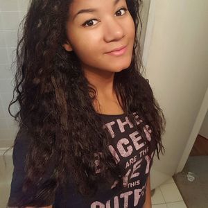 Meet your Posher, Leah