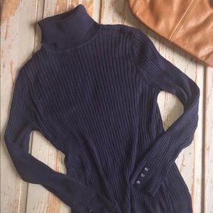 Ribbed turtle neck sweater