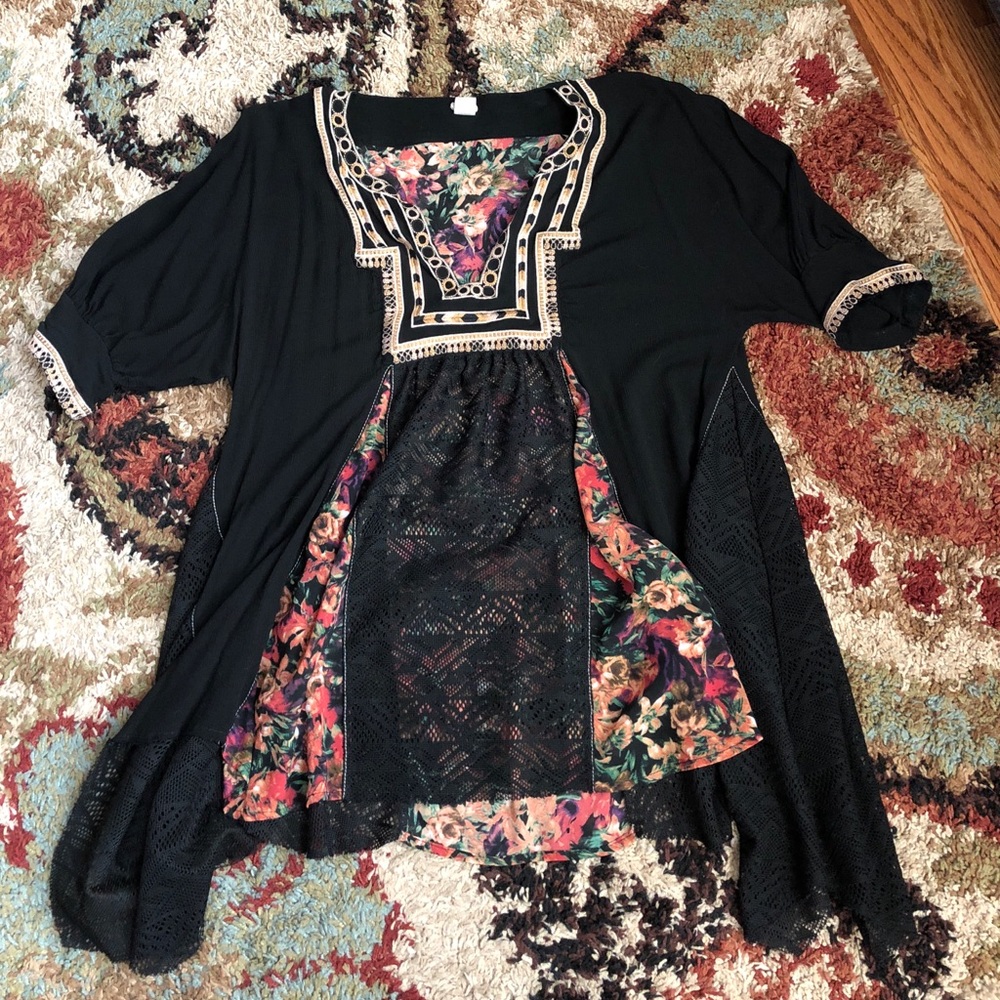 Gimmicks Floral Tunic