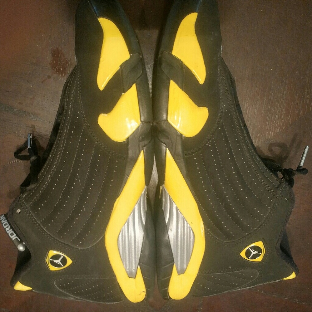 Jordan 14 Thunder Retro Nike Kobe Lebron KD NBA