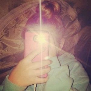 Meet your Posher, Katelyn