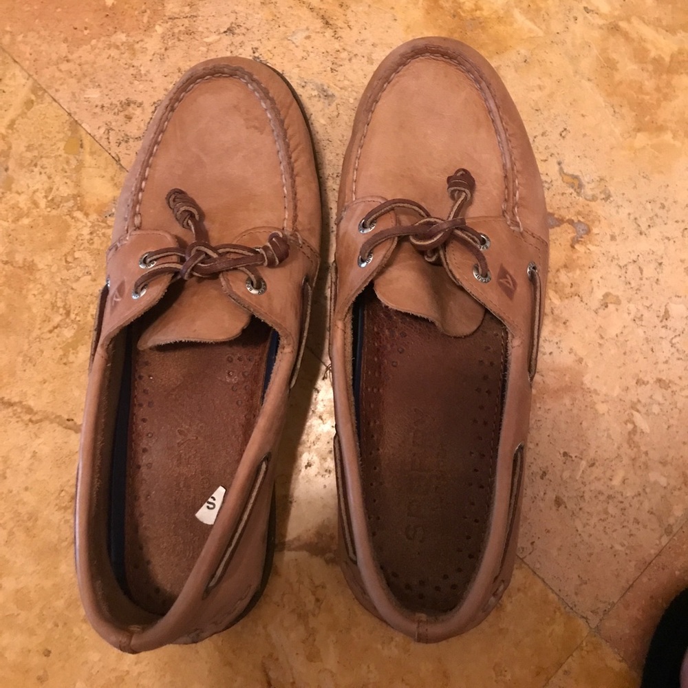 Men’s sperry boat shoes