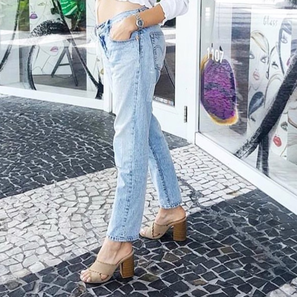 Distressed Scalloped Crisscross Open Toe Mule - Picture 2 of 7