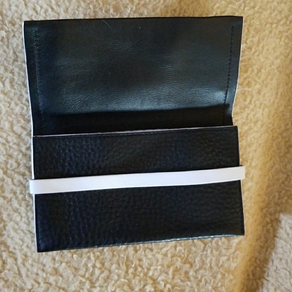 Authentic COACH wallet - Picture 5 of 7