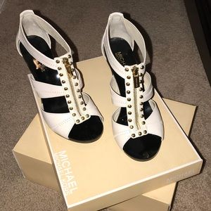 Michael Kors Berkley T-Strap Evening Sandals