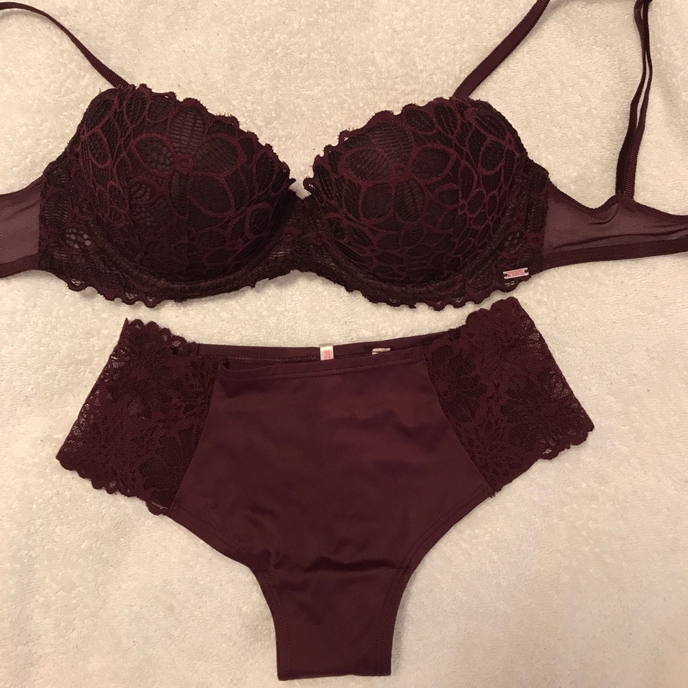 PINK by Victoria’s Secret Bra Underwear set 32D